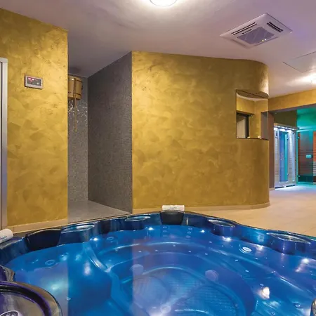 Luxurious In With Sauna * Šumber