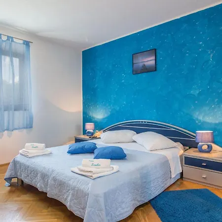 Vakantiehuis Gorgeous In With Sauna *