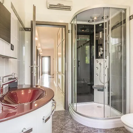 Luxurious In With Sauna Šumber