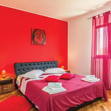 Gorgeous In With Sauna Vakantiehuis
