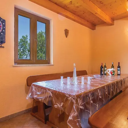 Luxurious In With Sauna Nyaraló