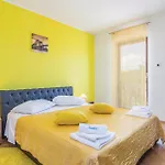 Luxurious In With Sauna Σπίτι διακοπών Šumber