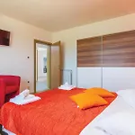 Σπίτι διακοπών Luxurious In With Sauna Šumber