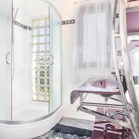 Gorgeous In With Sauna Holiday home *