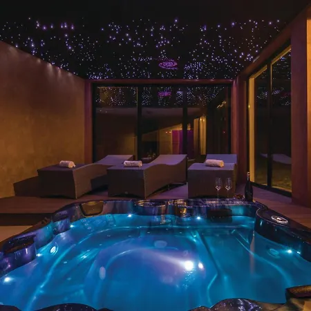 Vakantiehuis Luxurious In With Sauna Šumber
